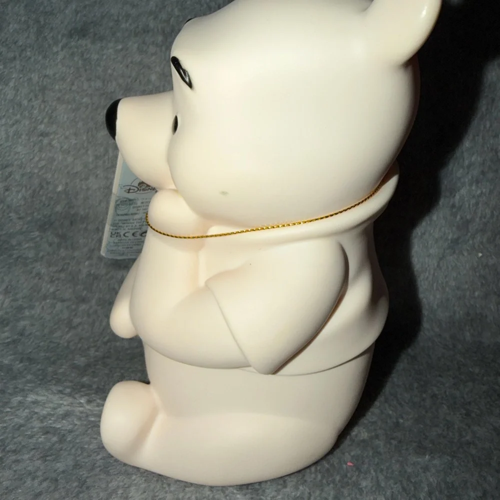Walt Disney Winnie The Pooh Figural LED Night Light With Time Shut Off Nursery